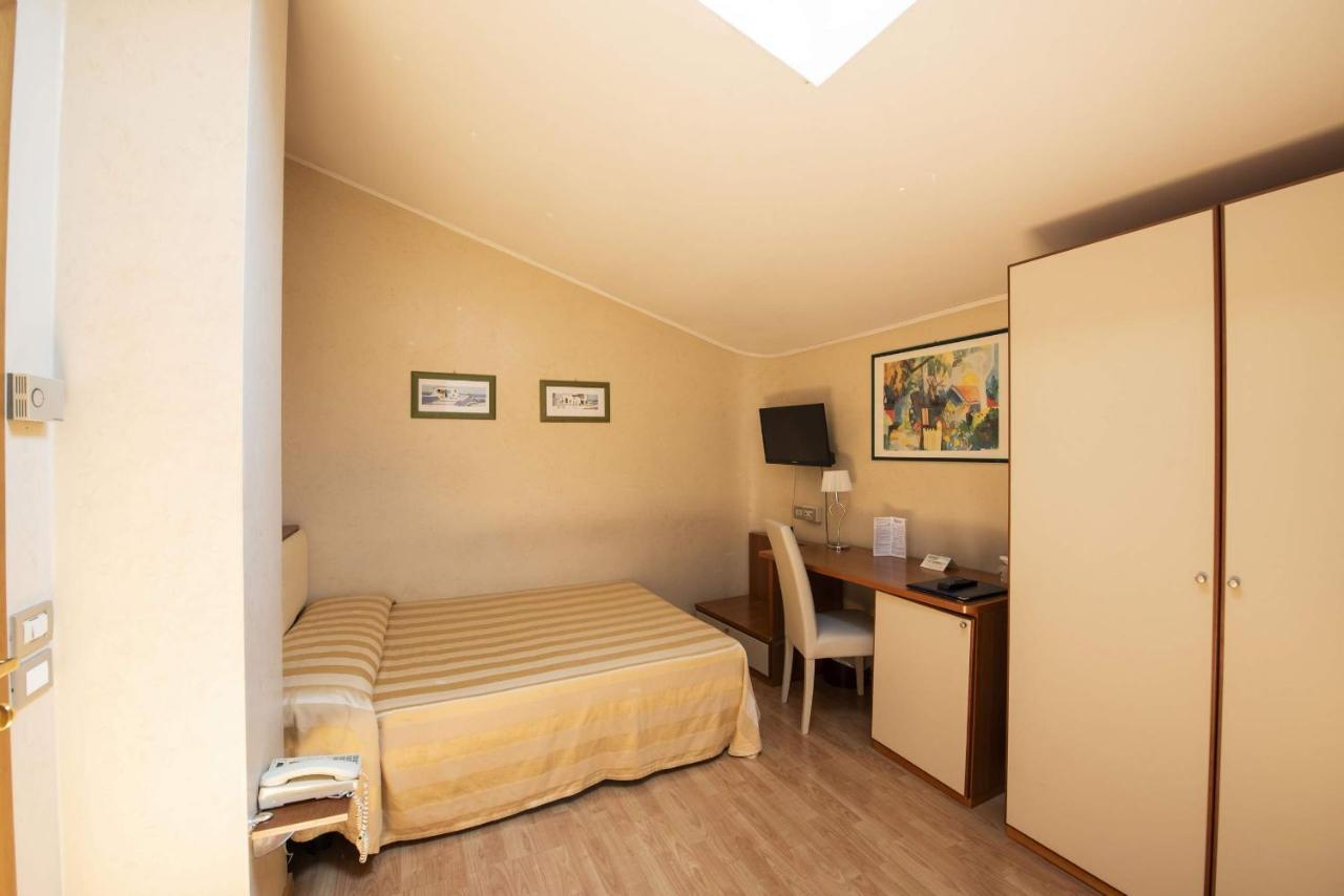 Hotel Cristoforo Colombo Osimo Esterno foto