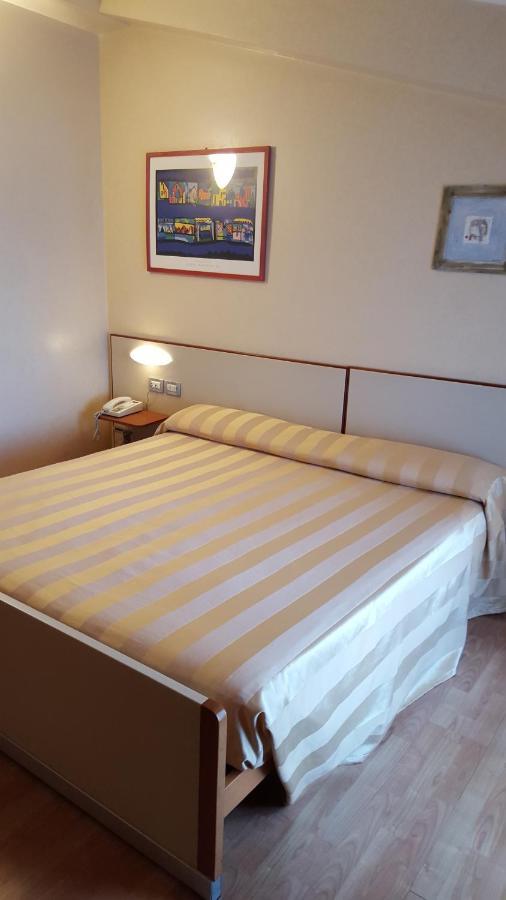 Hotel Cristoforo Colombo Osimo Esterno foto
