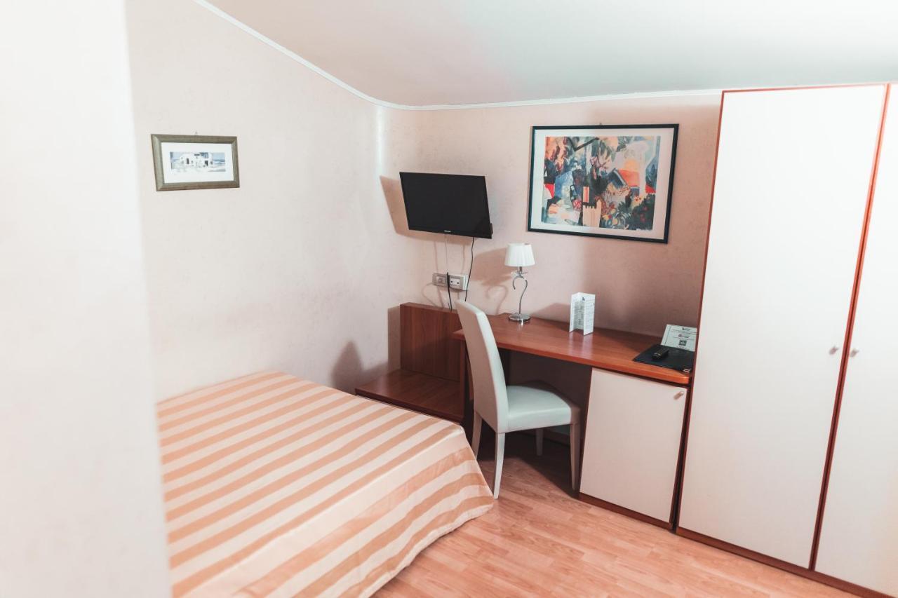 Hotel Cristoforo Colombo Osimo Esterno foto
