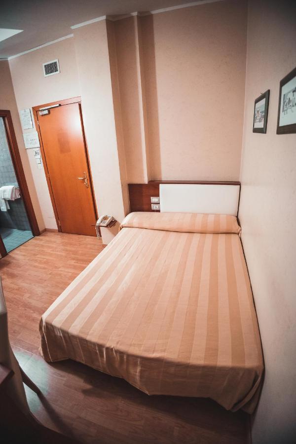 Hotel Cristoforo Colombo Osimo Esterno foto