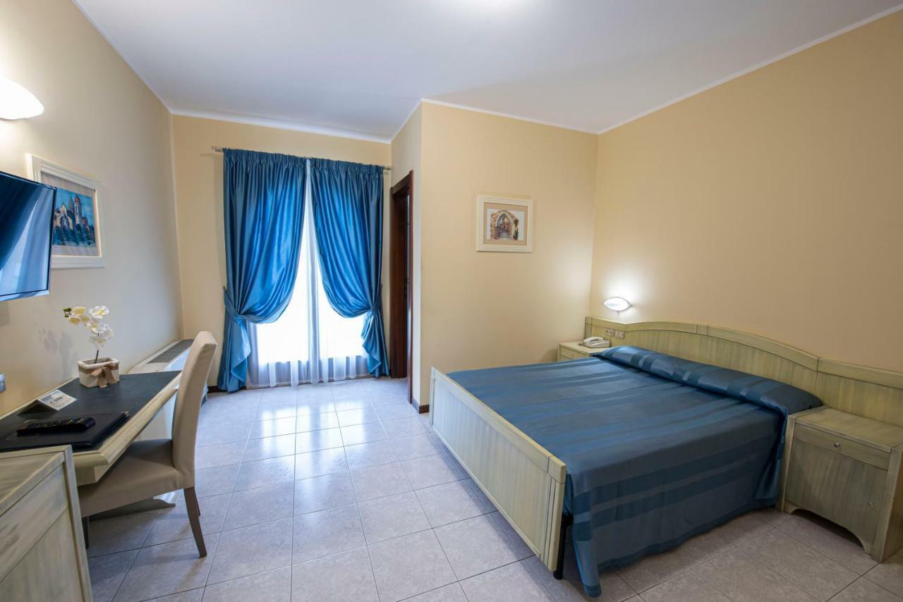 Hotel Cristoforo Colombo Osimo Esterno foto