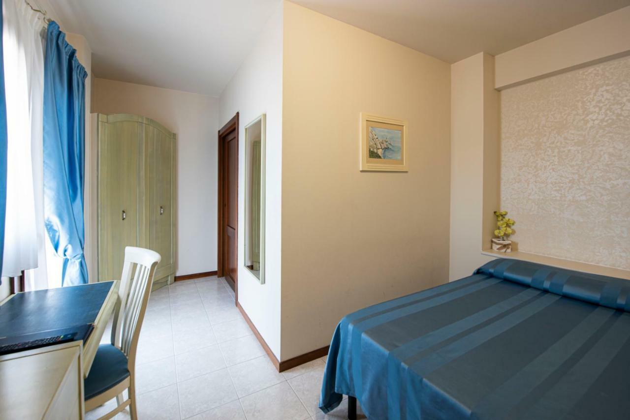 Hotel Cristoforo Colombo Osimo Esterno foto